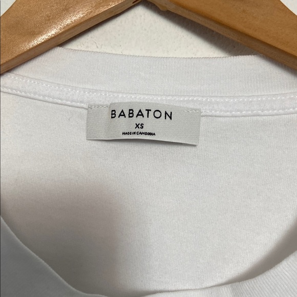 NWT Aritzia Babaton white muscle tee with padded shoulders - Picture 6 of 11